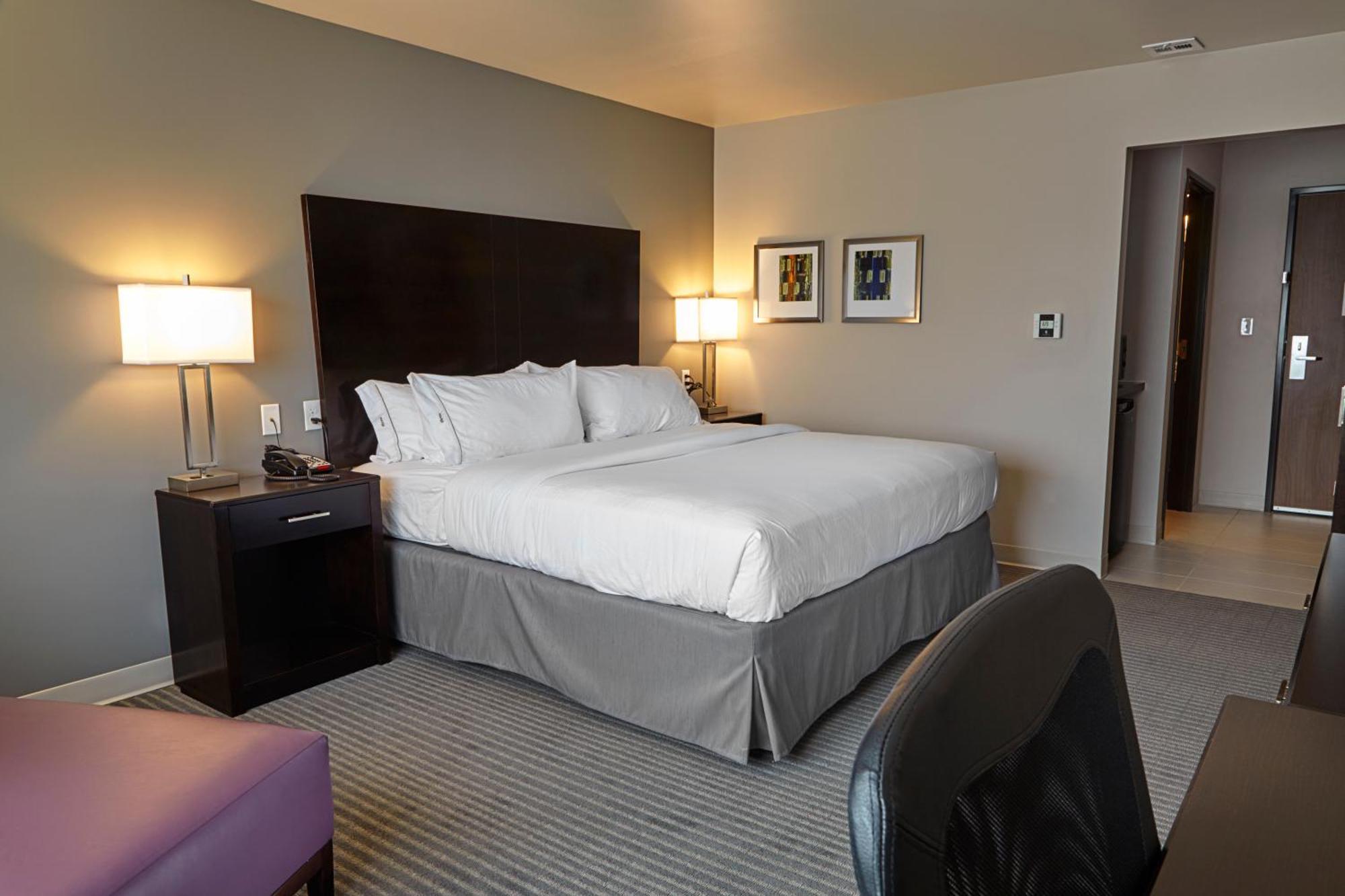 Standard King Room,1620995437:JPEG